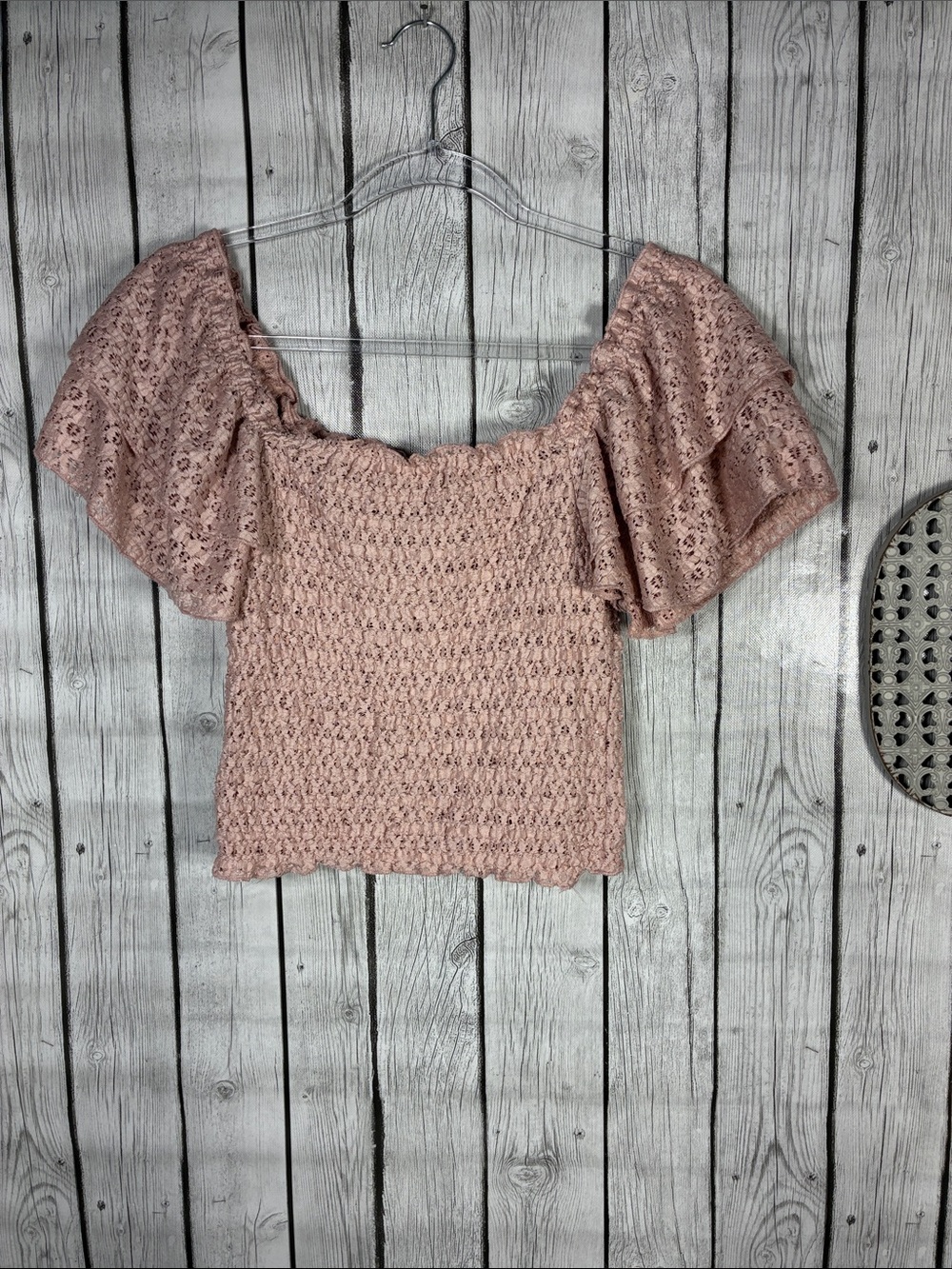 Poor New York Cropped Smocked Lace Sleeve Top Size Medium